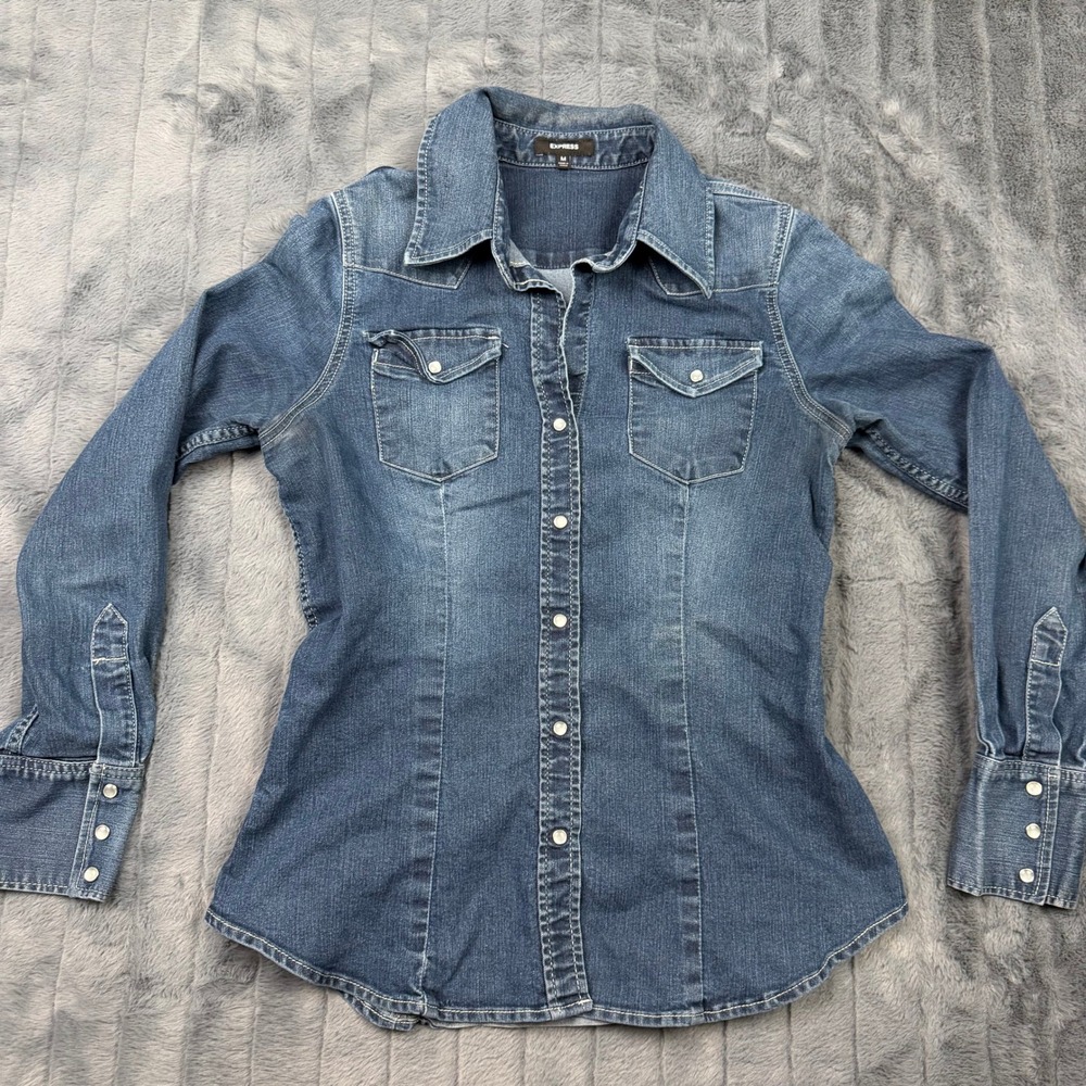 Express Womens Medium Wash Denim Western Snap Front Long Sleeve Shirt Size M